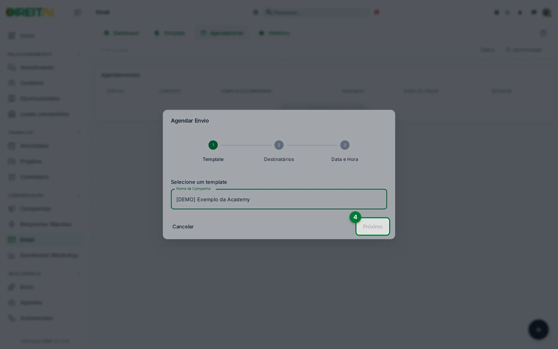 Assistente Agendar Envio na etapa Template, com as etapas Template, Destinatários e Data e Hora e o nome da campanha